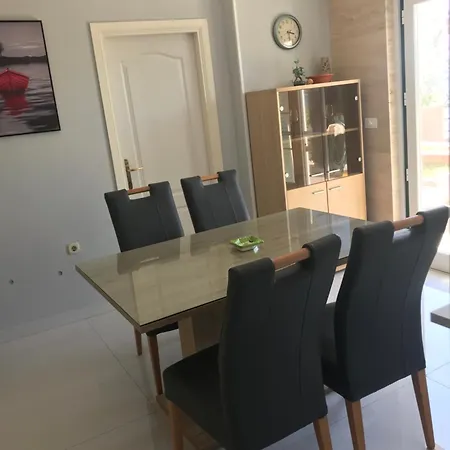 Apartment Valerija Privlaka  Rum bild