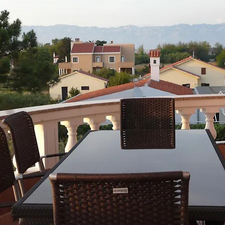 Apartment Valerija Privlaka  Rum bild